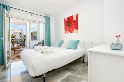 82b0e4021f276252219d741f545eeab4 - 11