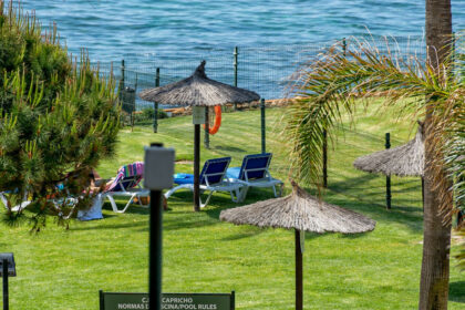 82b0e4021f276252219d741f545eeab4 - 21