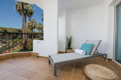 82b0e4021f276252219d741f545eeab4 - 3