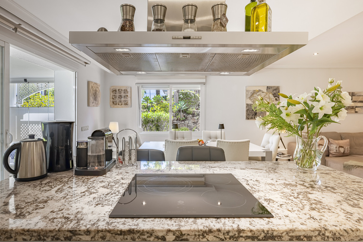 82b5729b9e8c536a2389a6cc63c097f1 - 14