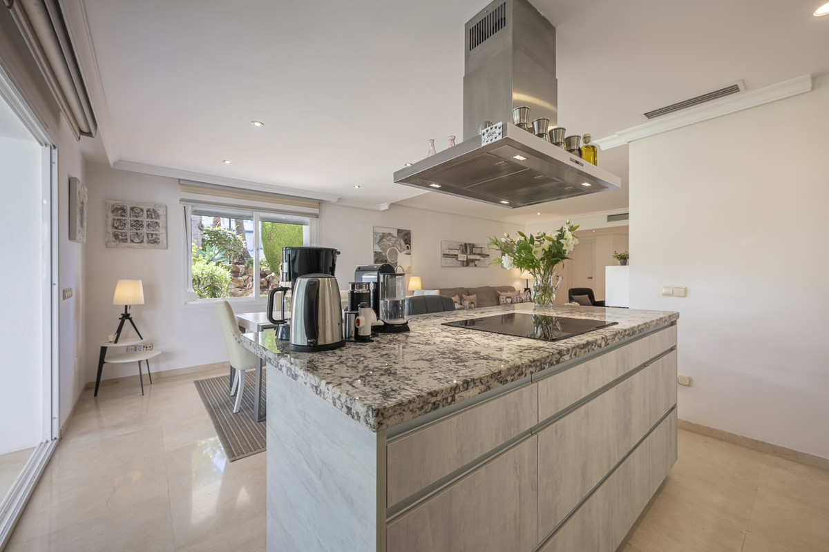 82b5729b9e8c536a2389a6cc63c097f1 - 15