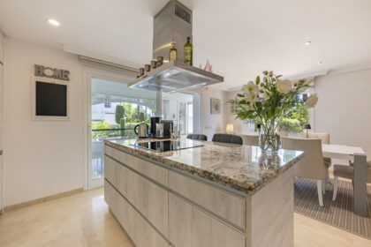 82b5729b9e8c536a2389a6cc63c097f1 - 16