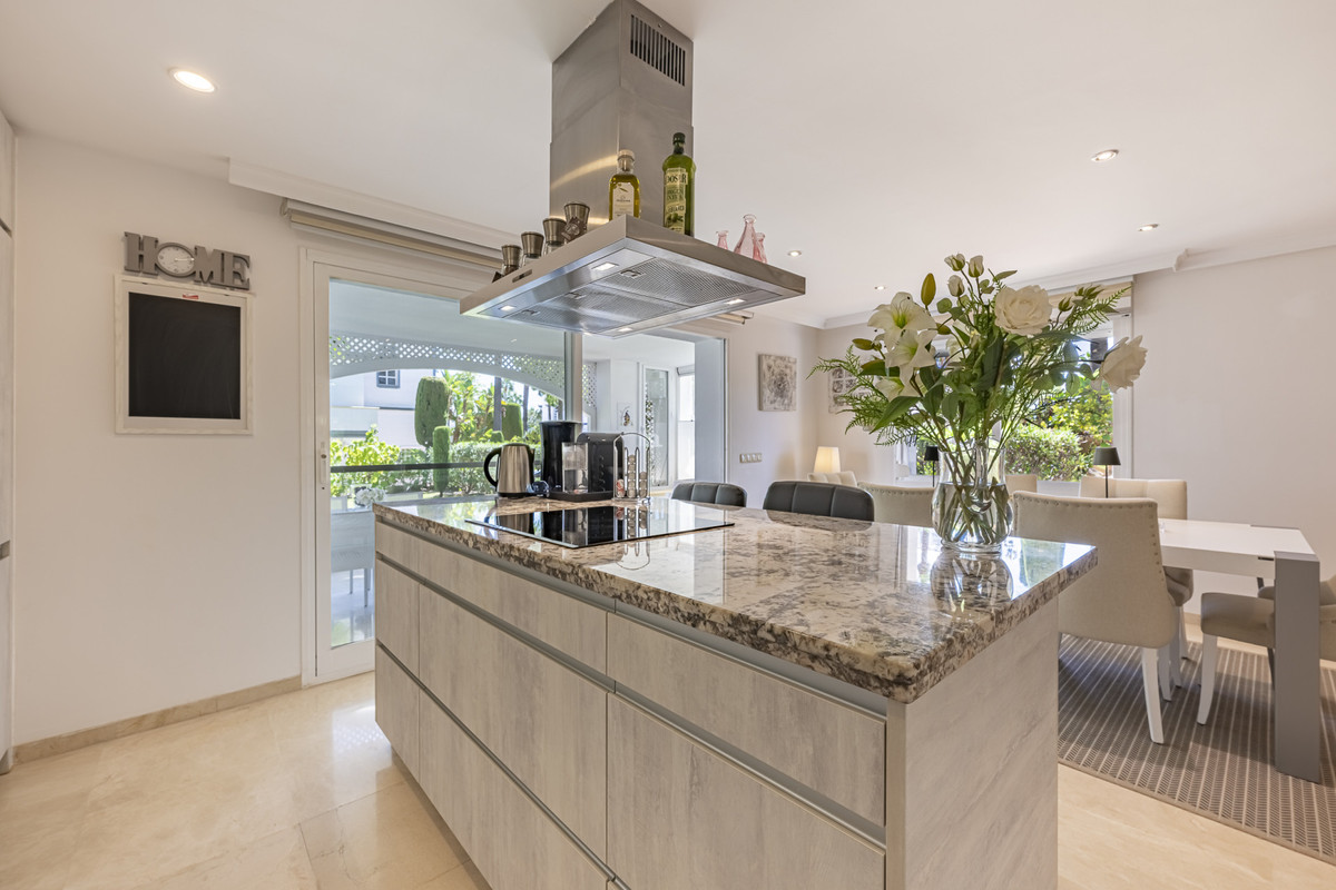 82b5729b9e8c536a2389a6cc63c097f1 - 16