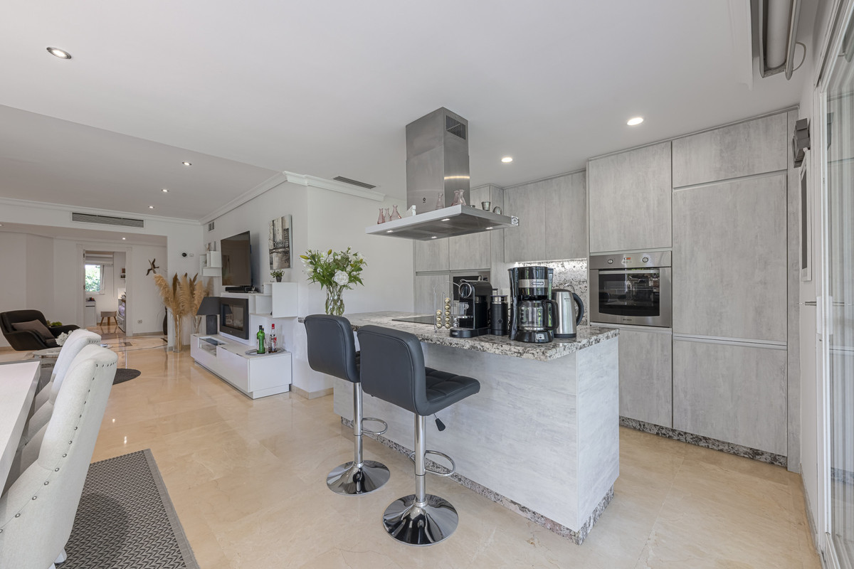 82b5729b9e8c536a2389a6cc63c097f1 - 17