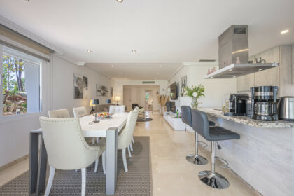 82b5729b9e8c536a2389a6cc63c097f1 - 19