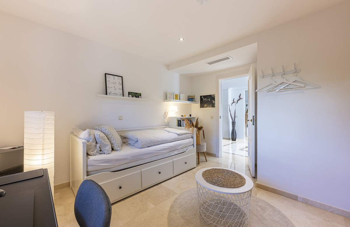 82b5729b9e8c536a2389a6cc63c097f1 - 30