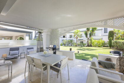 82b5729b9e8c536a2389a6cc63c097f1 - 4