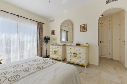 83ad12e9b6cc7f6bf699c22210f8a9ad - 26