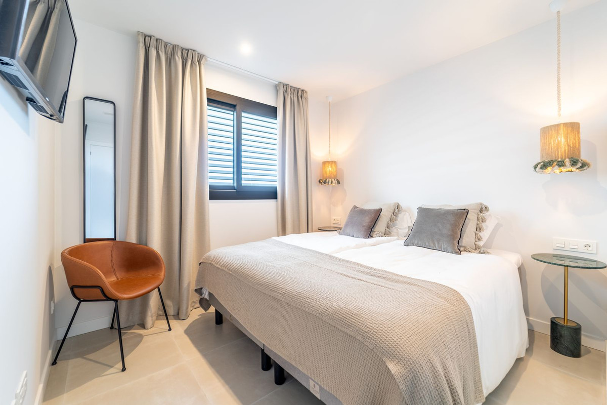 83f6a1764bca8d4bd450fdd17392e3f7 - 8