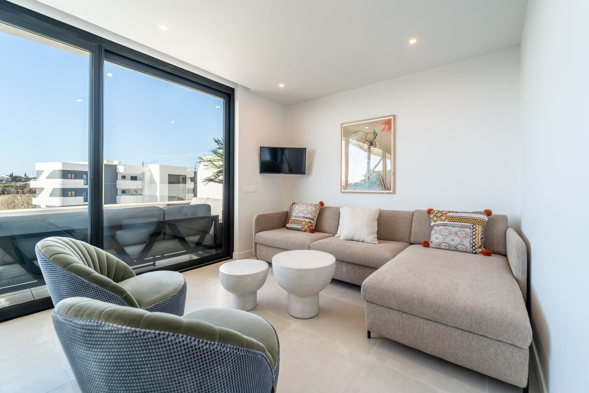 83f6a1764bca8d4bd450fdd17392e3f7 - 9