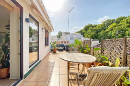 83fbd2bf017554a5a25198e2772101e3 - 1