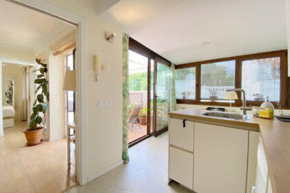 83fbd2bf017554a5a25198e2772101e3 - 2