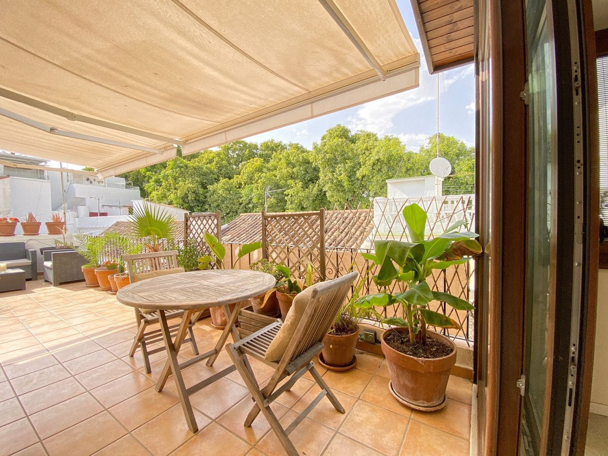 83fbd2bf017554a5a25198e2772101e3 - 23