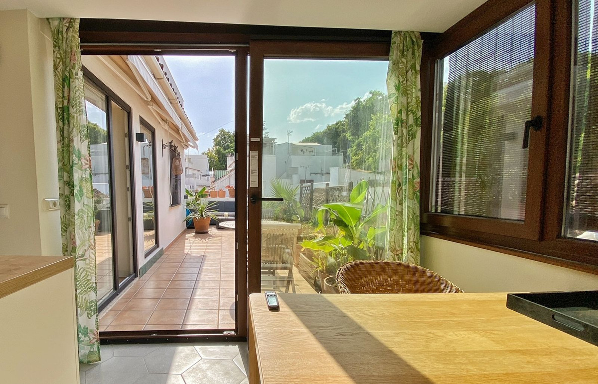 83fbd2bf017554a5a25198e2772101e3 - 25