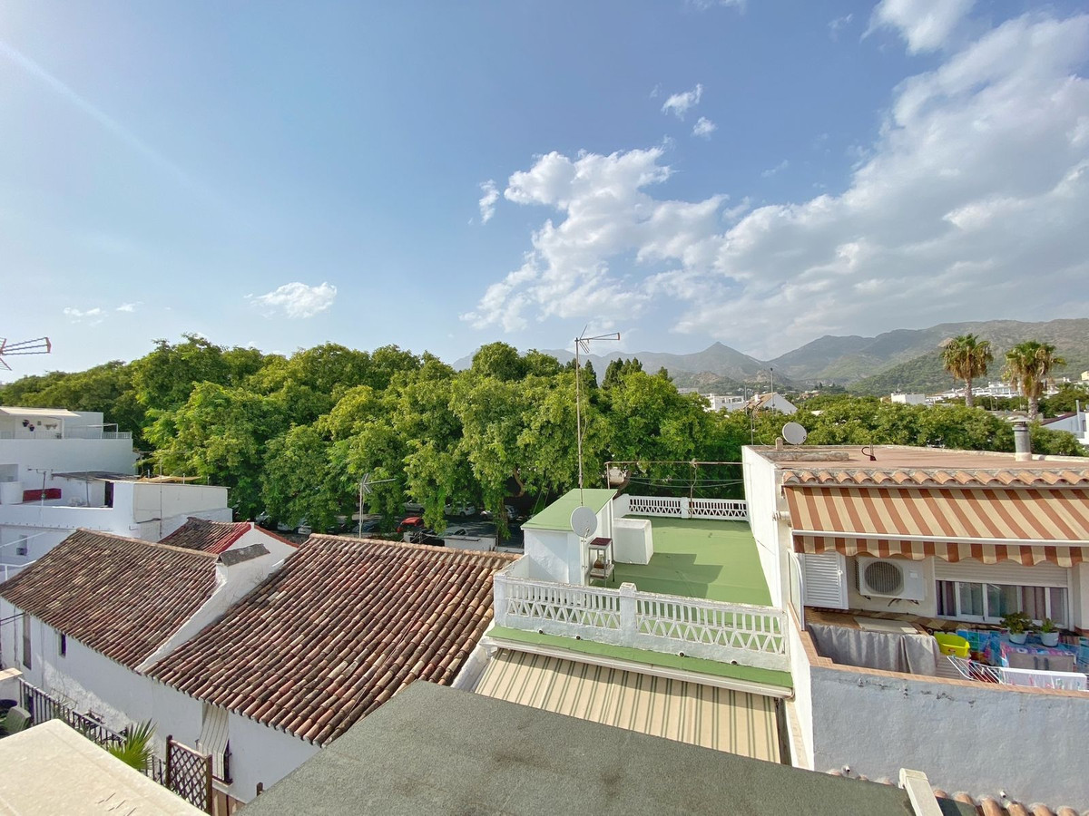 83fbd2bf017554a5a25198e2772101e3 - 36