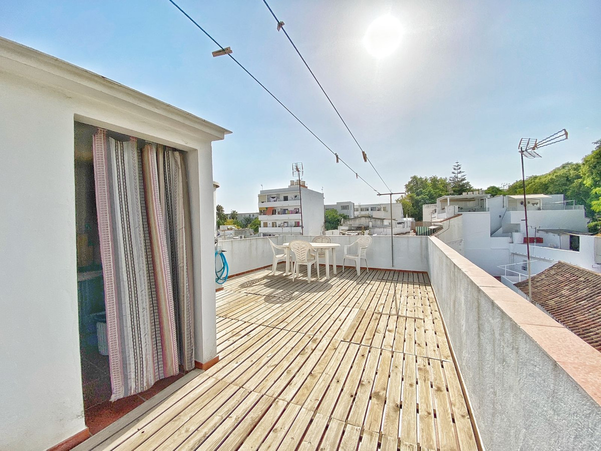 83fbd2bf017554a5a25198e2772101e3 - 38