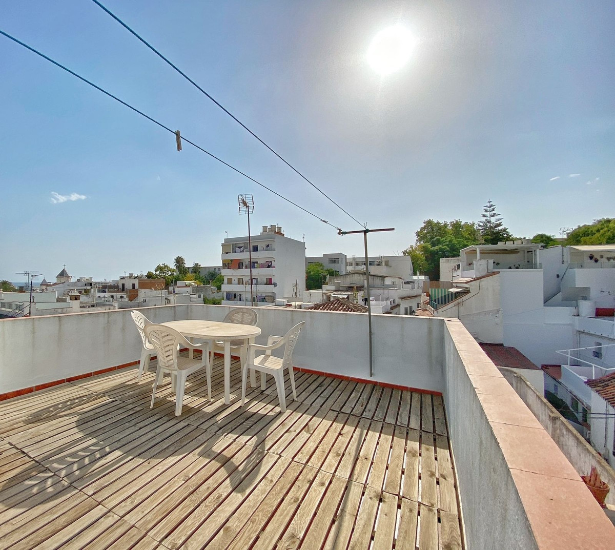 83fbd2bf017554a5a25198e2772101e3 - 40