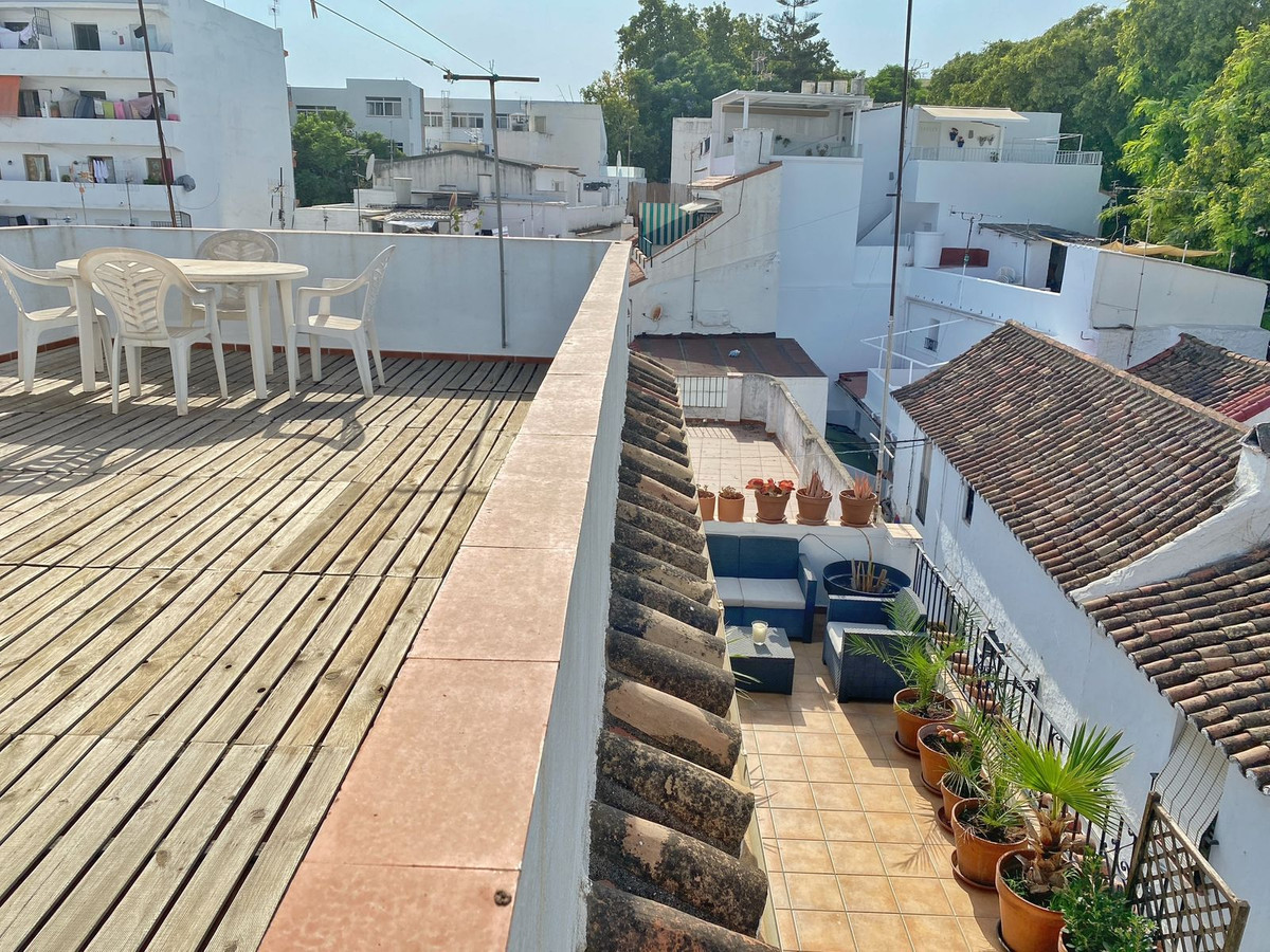 83fbd2bf017554a5a25198e2772101e3 - 42