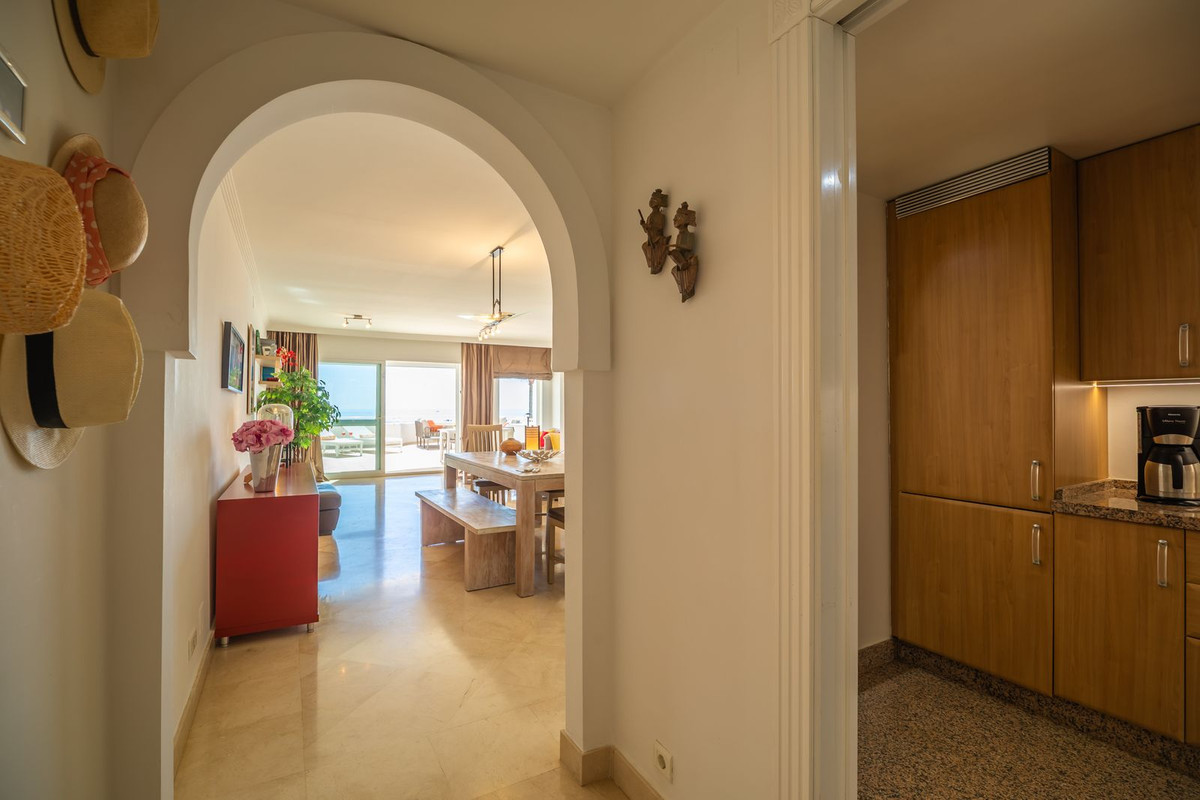 8450ff40a33822df0721d7e2e6a071d5 - 35