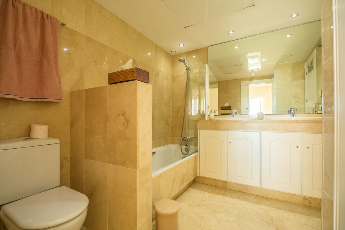 8450ff40a33822df0721d7e2e6a071d5 - 44