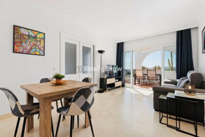 8507043045bf6ec3db706554dde94f1c - 13