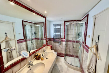 853f5ecbf576eb469c6938c026f51c81 - 10