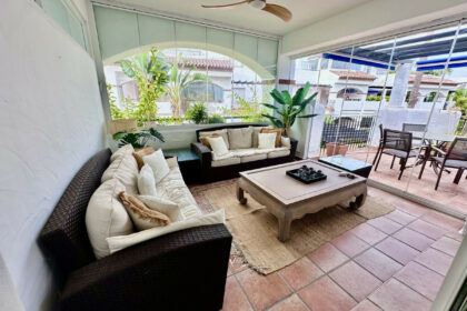 853f5ecbf576eb469c6938c026f51c81 - 12