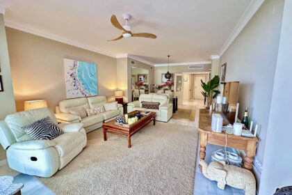 853f5ecbf576eb469c6938c026f51c81 - 2