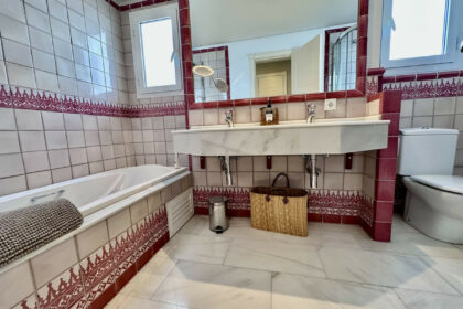 853f5ecbf576eb469c6938c026f51c81 - 9