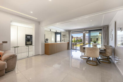 855f74b0771509aa758ac5969a09a29e - 12