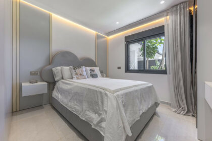 855f74b0771509aa758ac5969a09a29e - 31