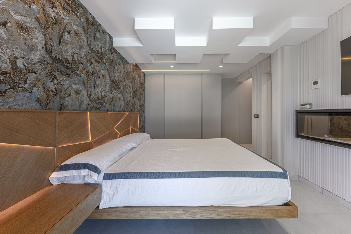 855f74b0771509aa758ac5969a09a29e - 38