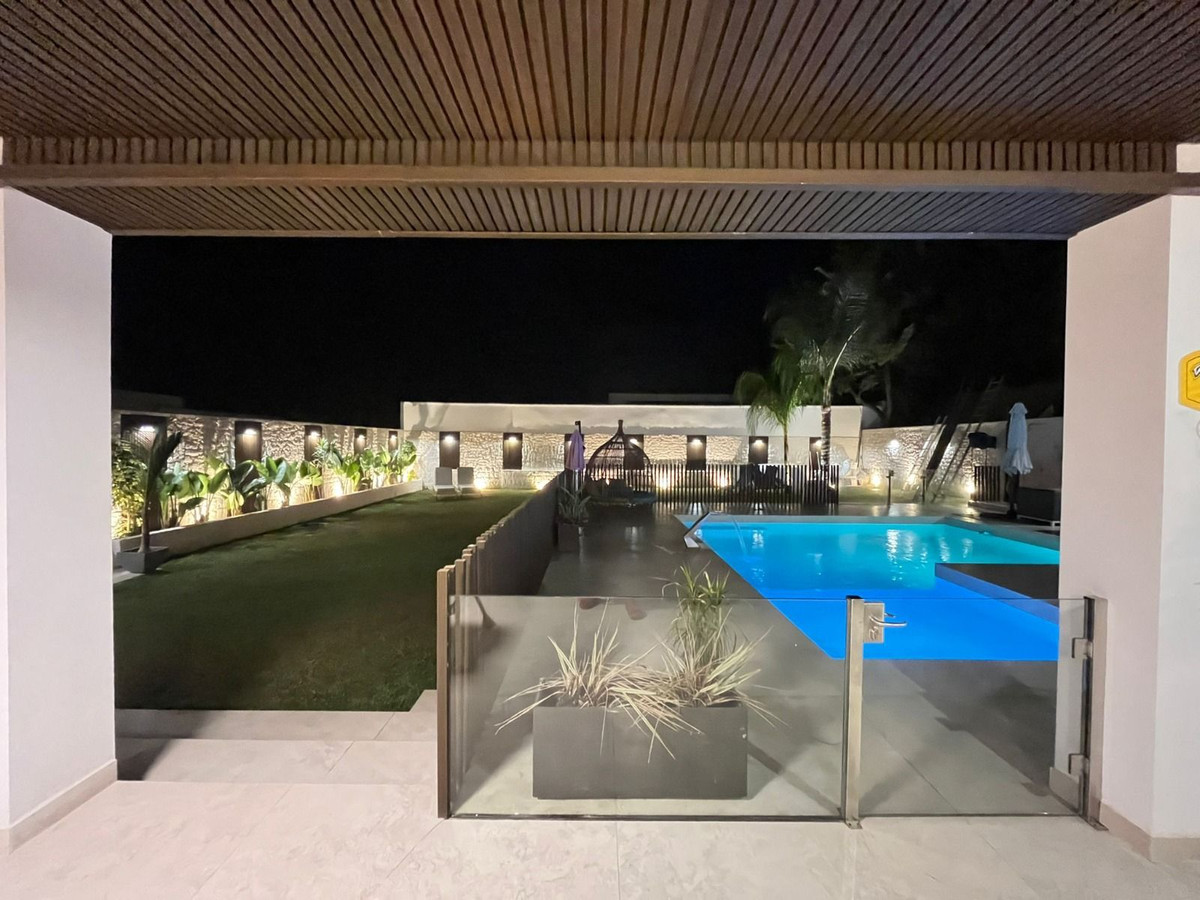 855f74b0771509aa758ac5969a09a29e - 42