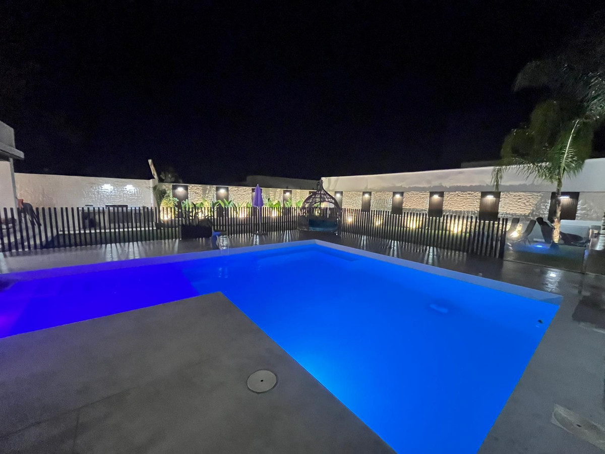 855f74b0771509aa758ac5969a09a29e - 46