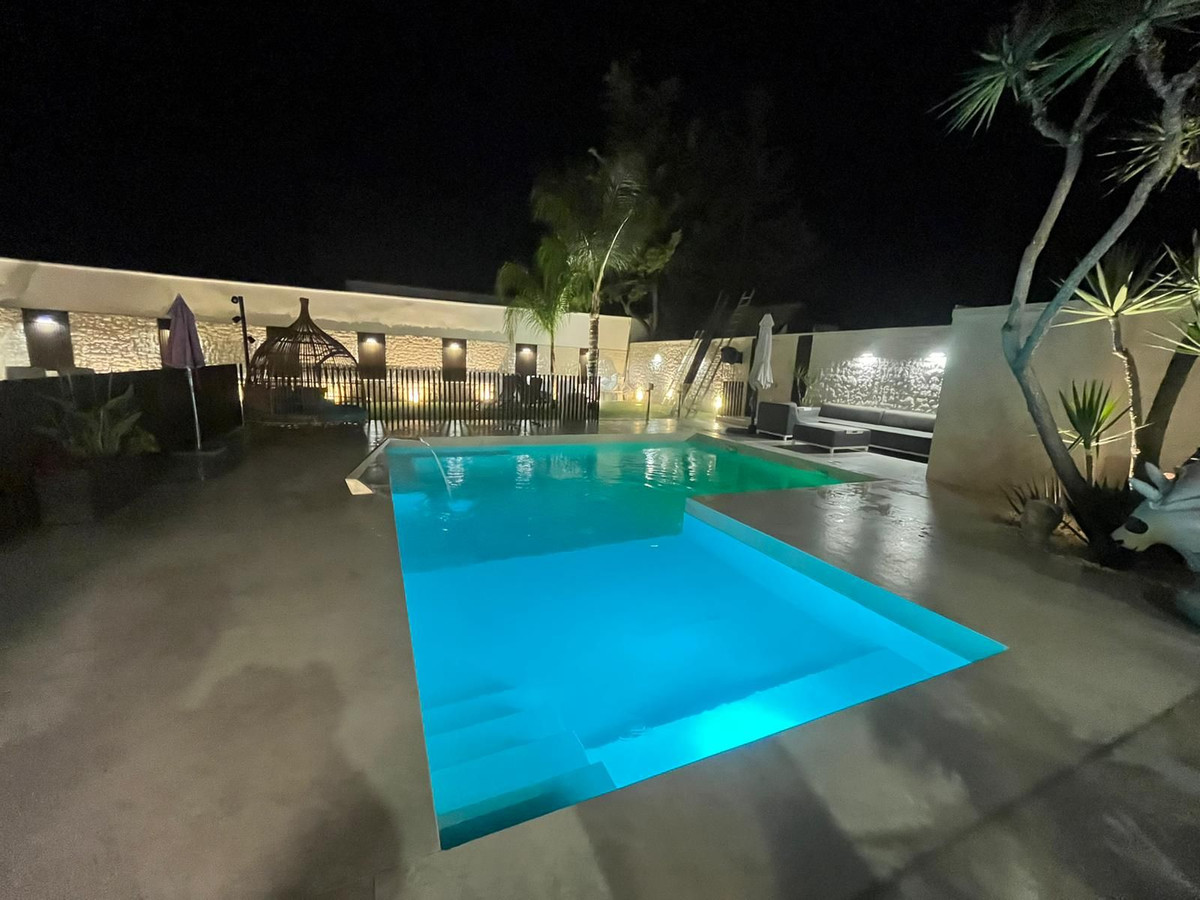 855f74b0771509aa758ac5969a09a29e - 47