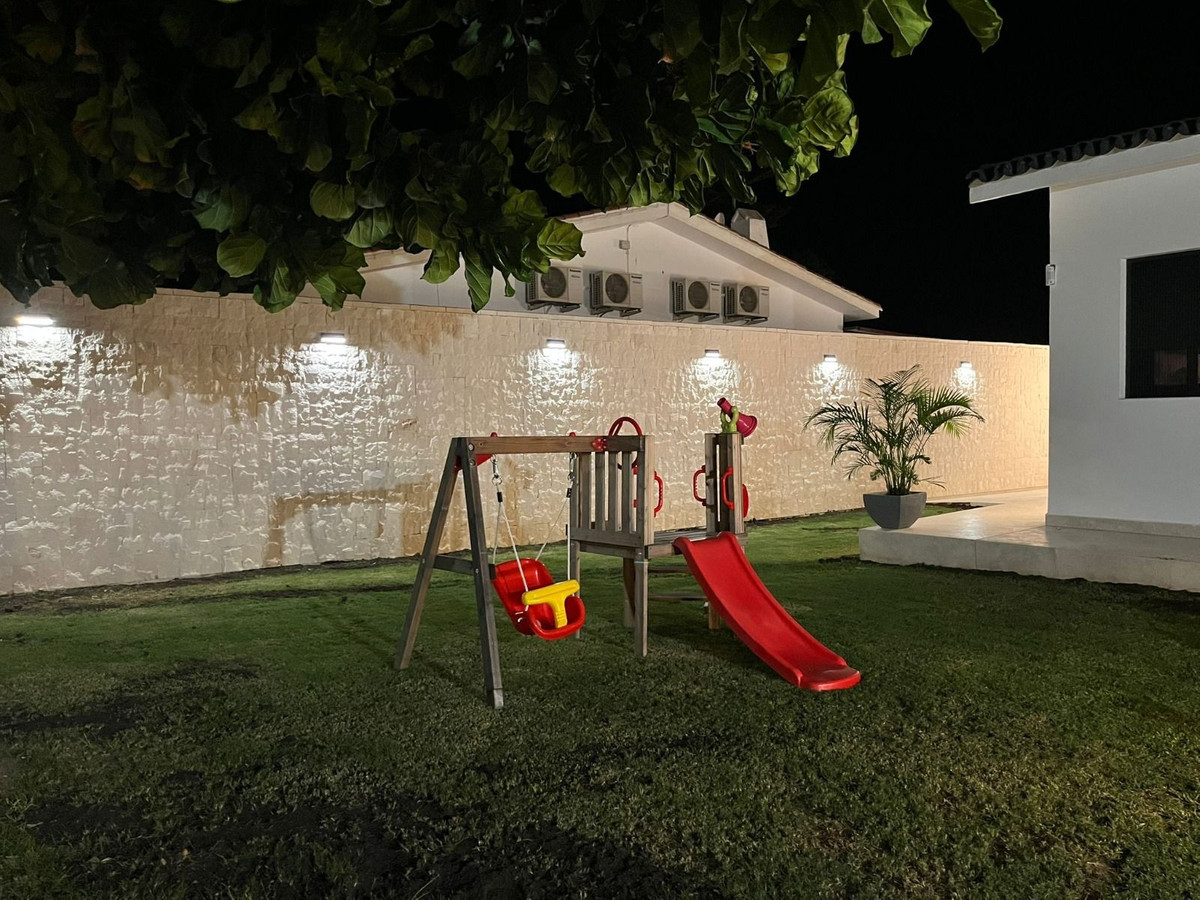 855f74b0771509aa758ac5969a09a29e - 54