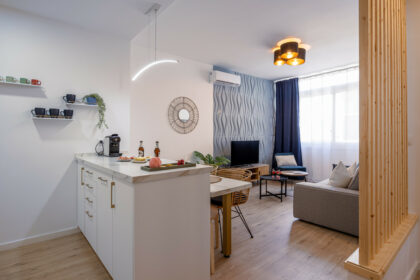 862ca5d33818bd8ccaec7270c26c0f0c - 12