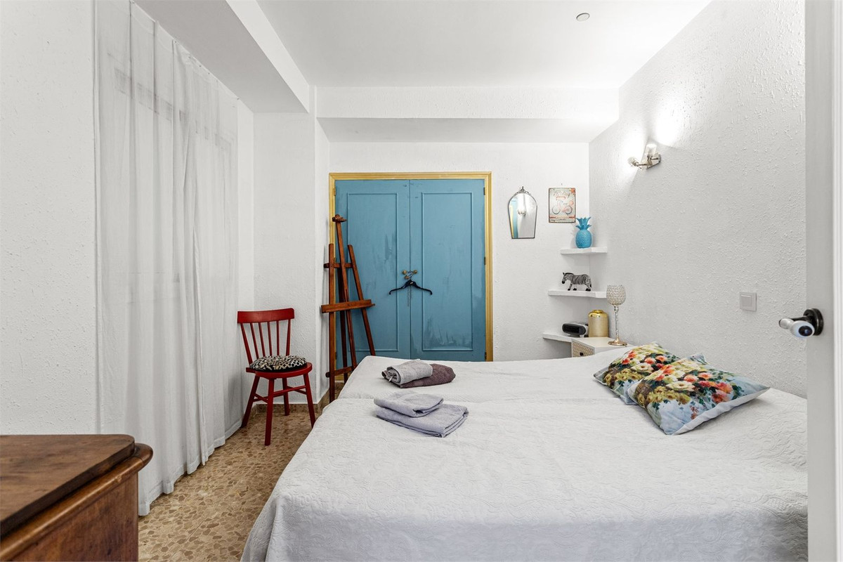 864d340d5290b68bbda2763da1728b17 - 13