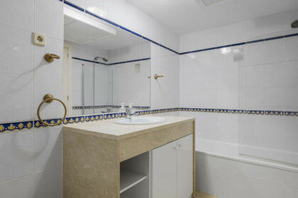 8696f7a45dfb1c551ecf59e7fd7782d1 - 18