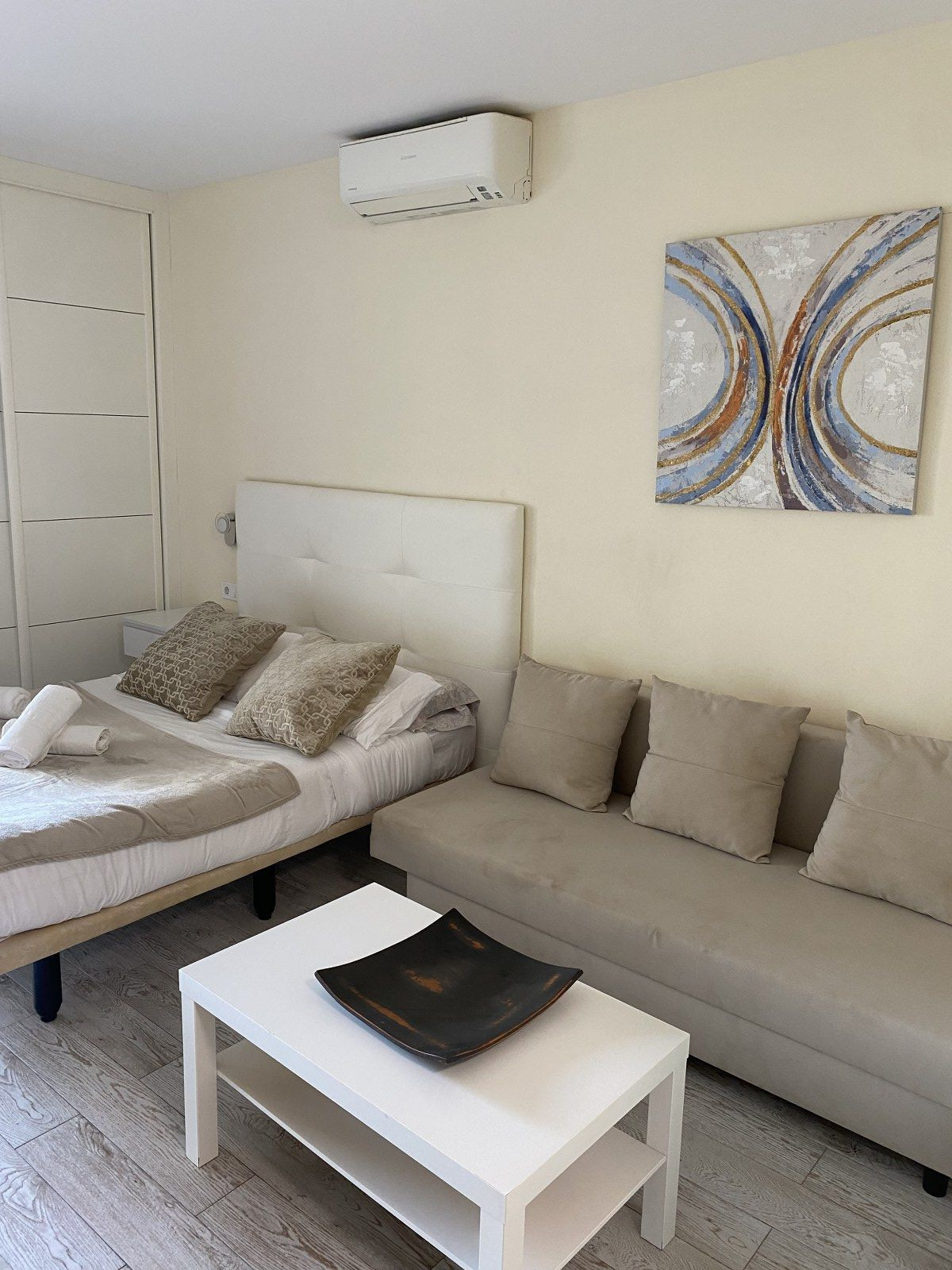 86989cb506a5f4d025ee0e63289505f0 - 10