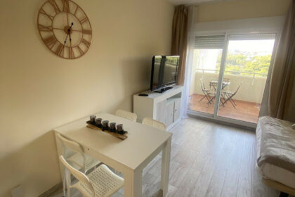 86989cb506a5f4d025ee0e63289505f0 - 12