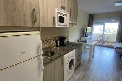 86989cb506a5f4d025ee0e63289505f0 - 14