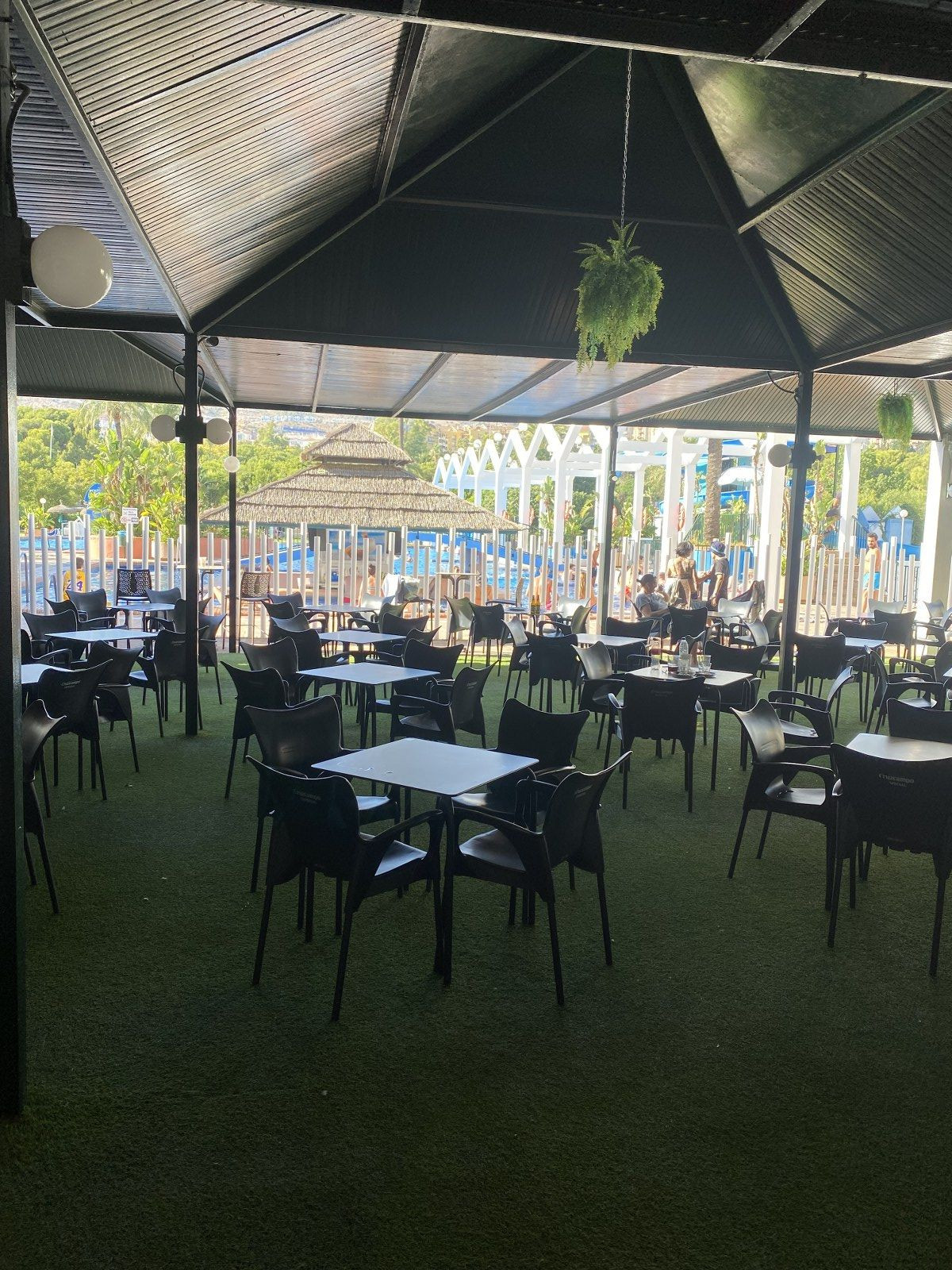 86989cb506a5f4d025ee0e63289505f0 - 20