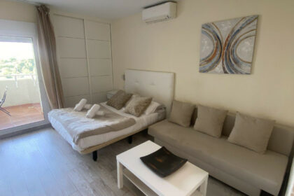 86989cb506a5f4d025ee0e63289505f0 - 9