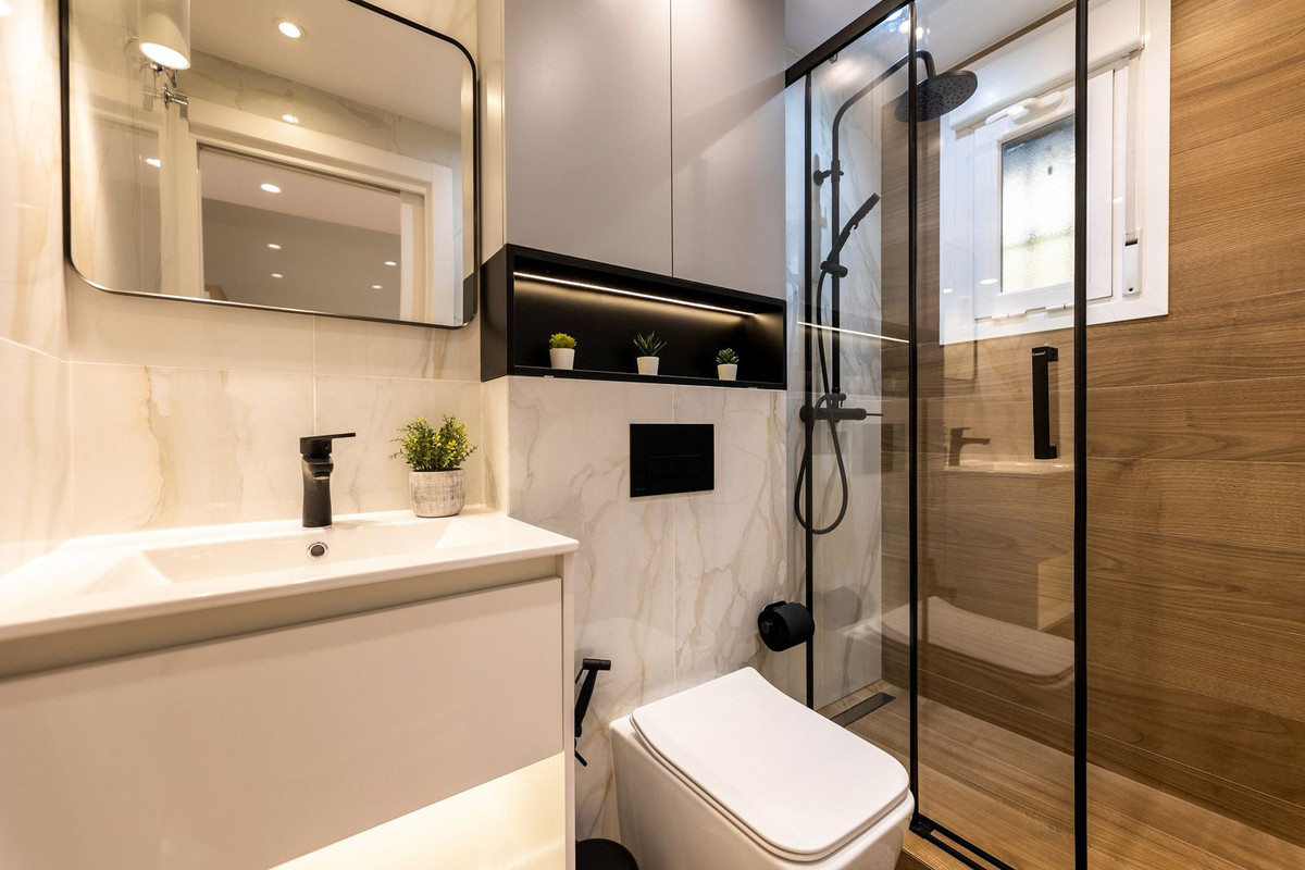 87b7298810fb3b663a13e36ef3210ad9 - 17