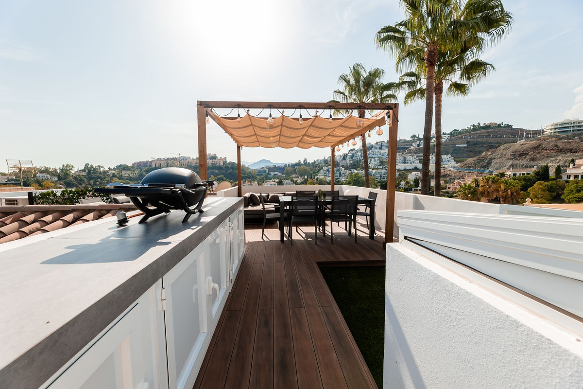 87b7298810fb3b663a13e36ef3210ad9 - 20