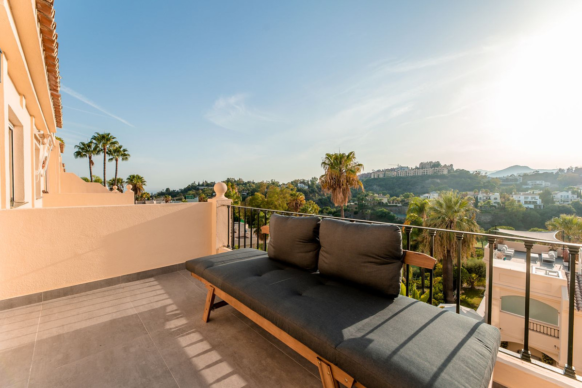 87b7298810fb3b663a13e36ef3210ad9 - 21