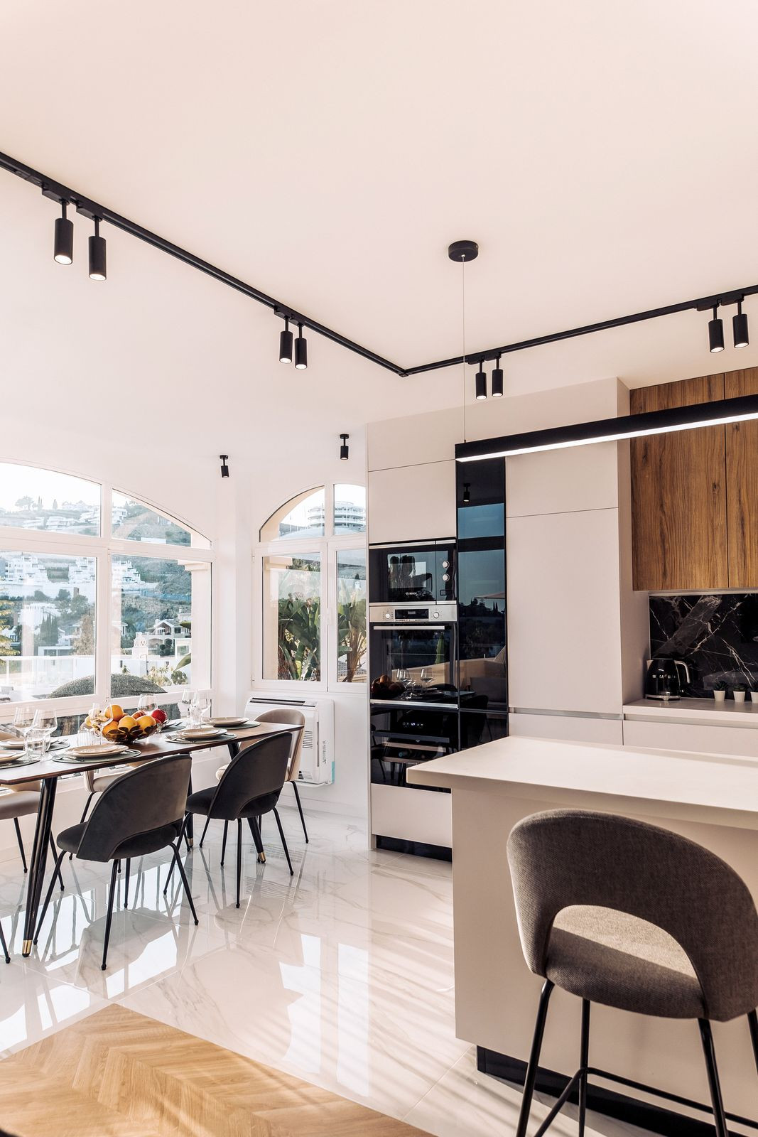 87b7298810fb3b663a13e36ef3210ad9 - 23