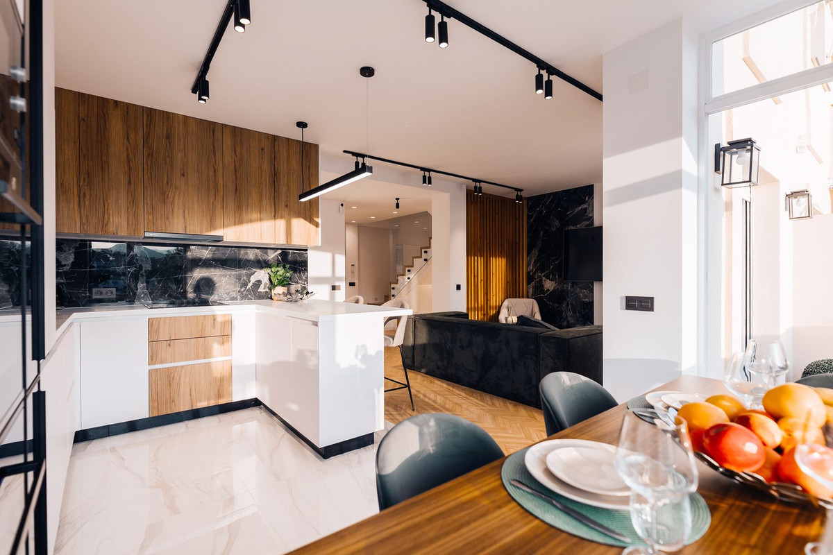 87b7298810fb3b663a13e36ef3210ad9 - 31