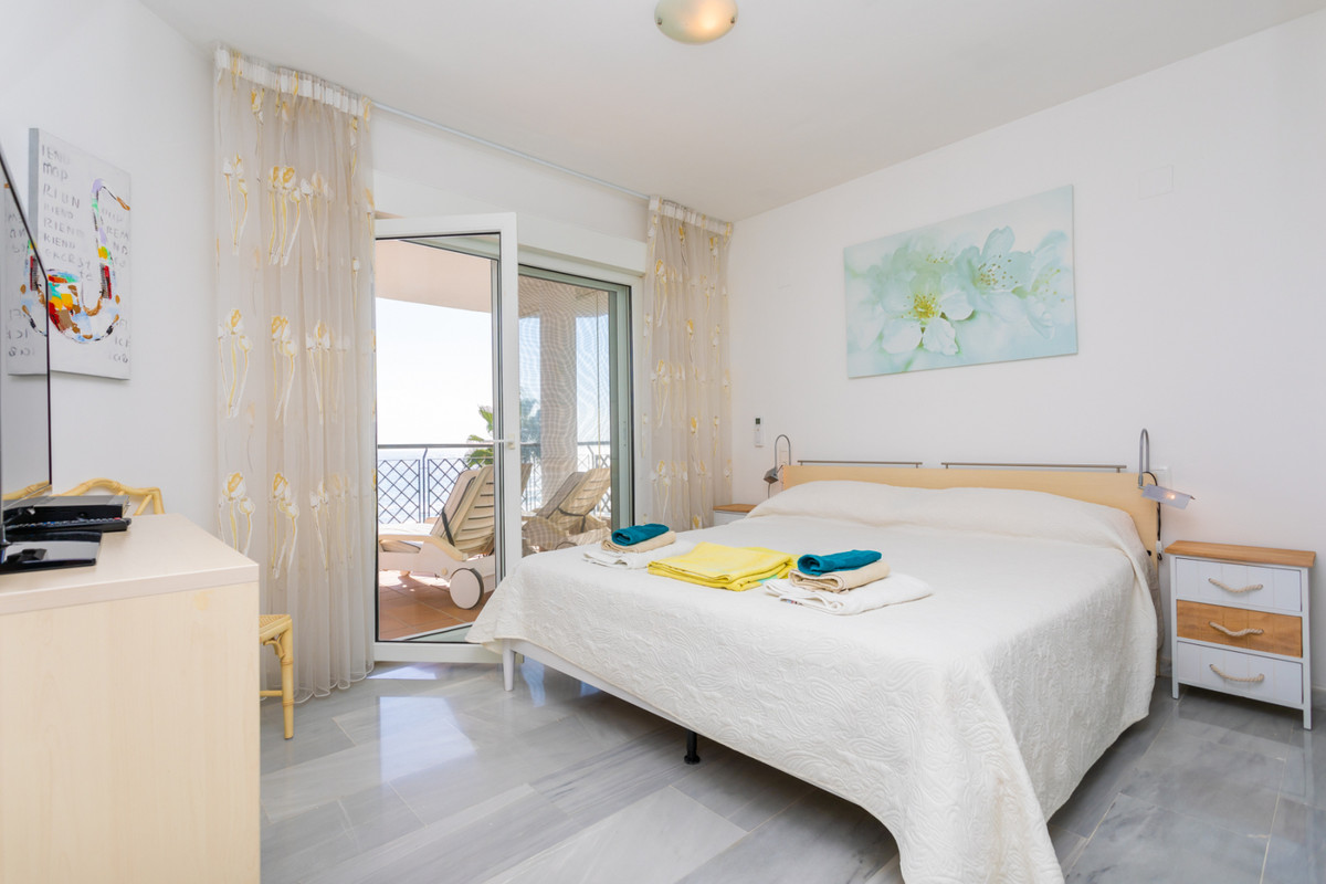 87dab81155450f5112bd5a3d9f66a371 - 12